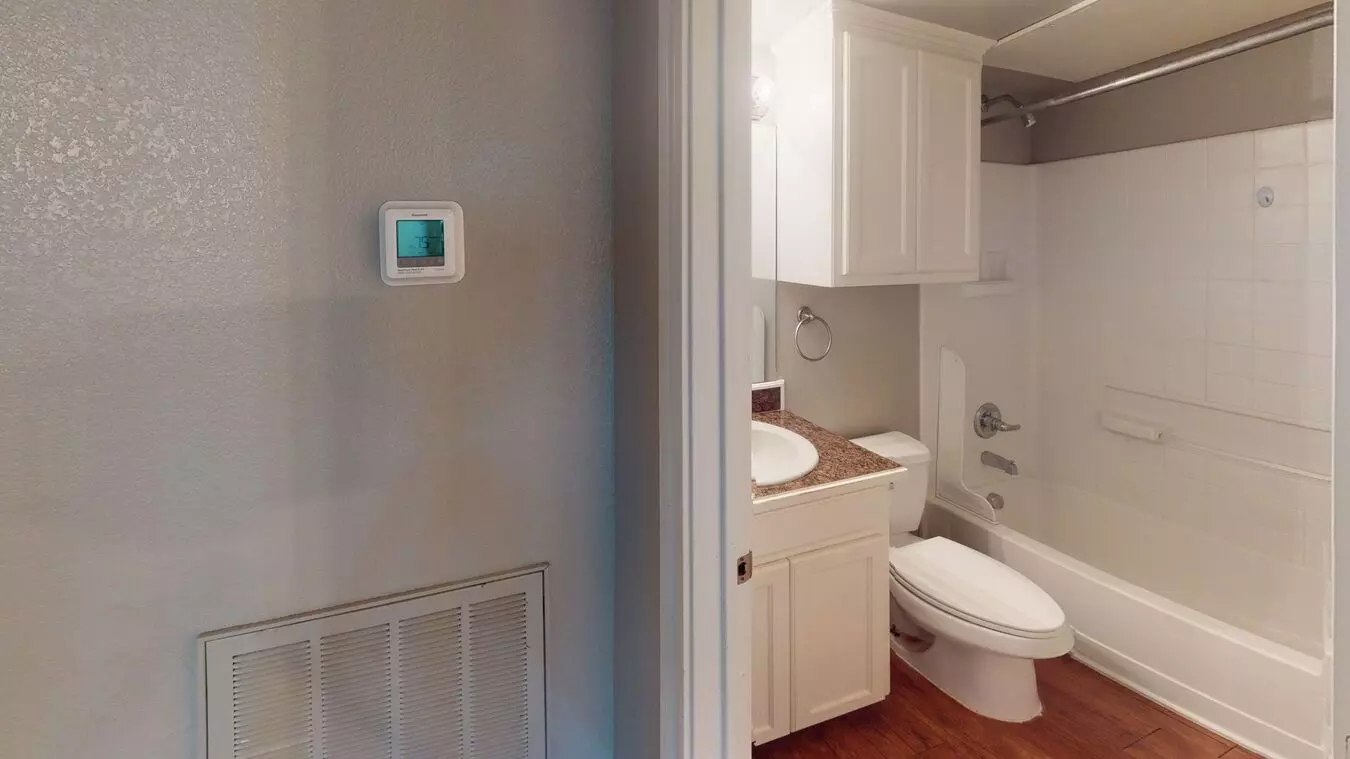 2505 West Prairie, Denton, TX 76201 photo 2