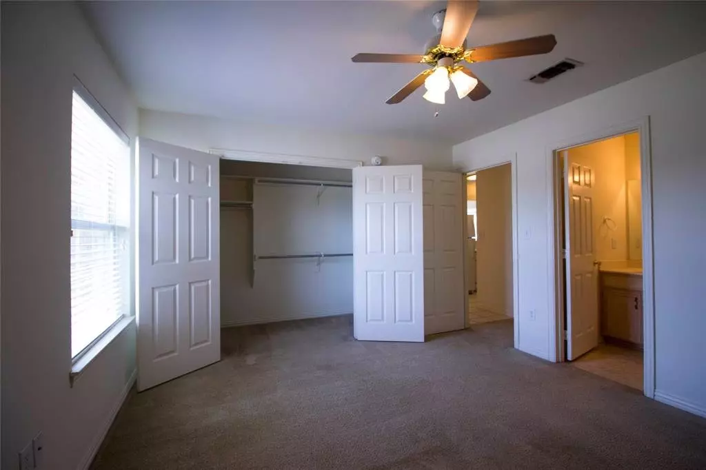 3133-3137 Cedar Hill Street, Denton, TX 76209 photo 4