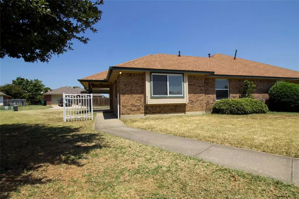 3133-3137 Cedar Hill Street, Denton, TX 76209 photo 5