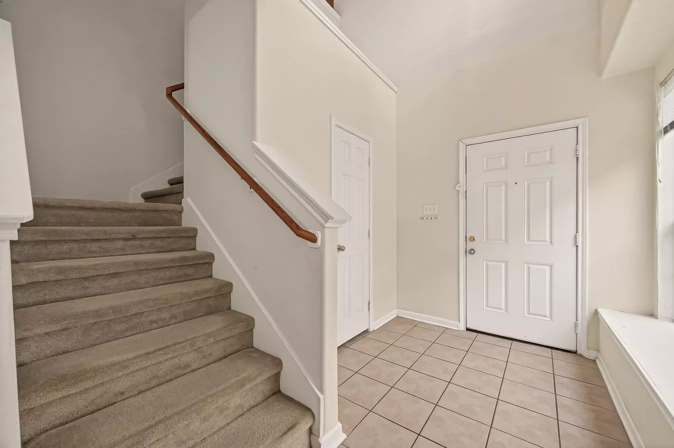 210 Drake Run Lane, Dickinson, TX 77539 photo 3