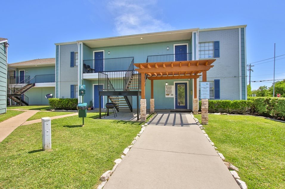 Banyan Bay Apartments photo 4