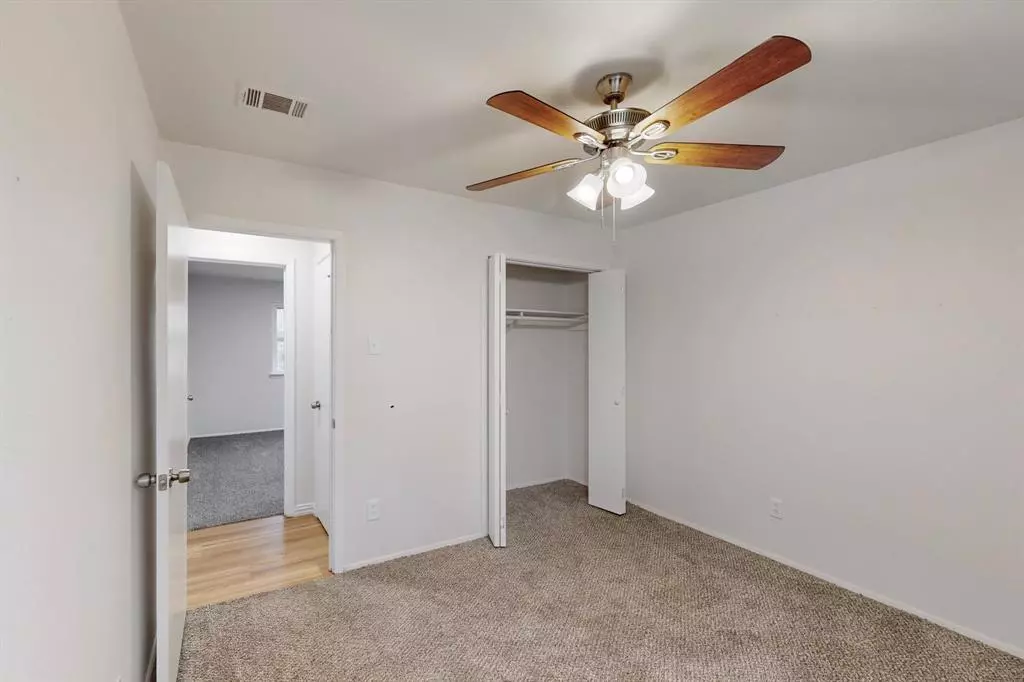 538 East Fairmeadows Drive, Duncanville, TX 75116 photo 3