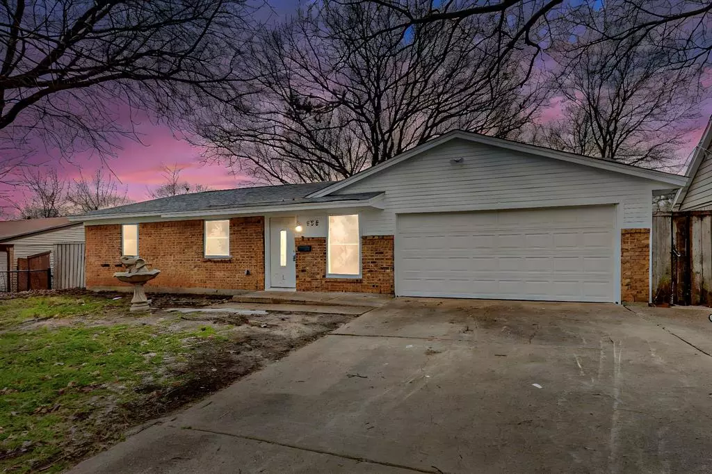 538 East Fairmeadows Drive, Duncanville, TX 75116 photo 5