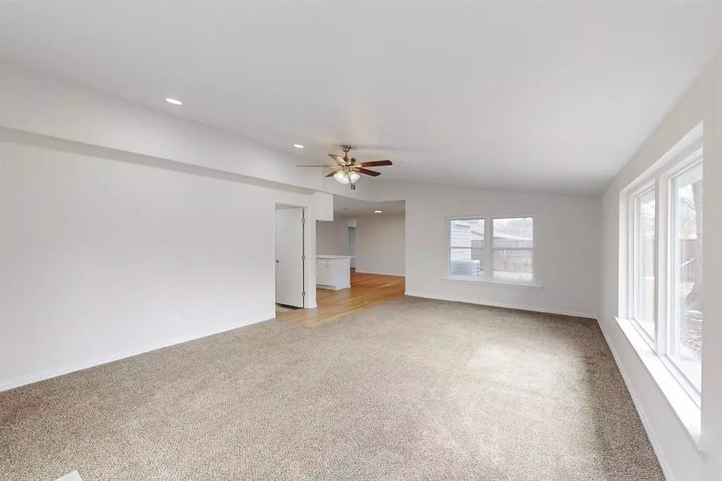 538 East Fairmeadows Drive, Duncanville, TX 75116 photo 4