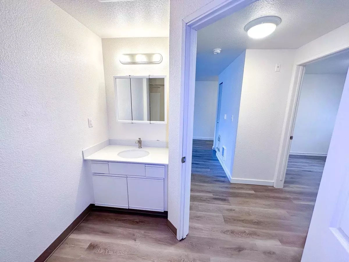 River's Landing Apartments photo 5