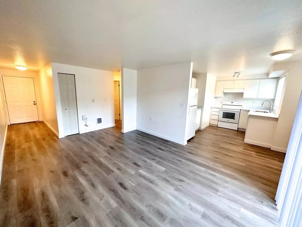 River's Landing Apartments photo 2