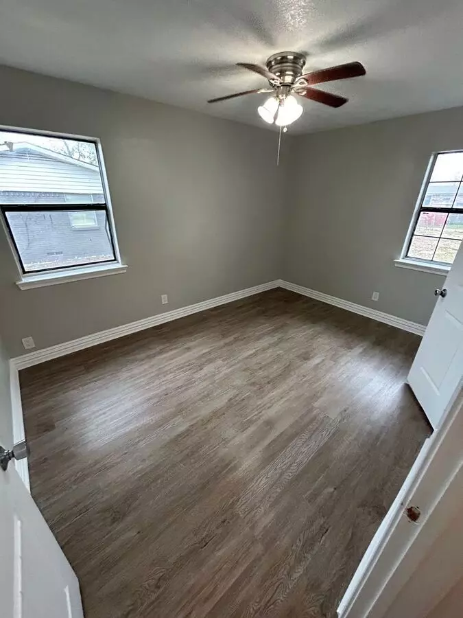 13429 Challaburton Drive, Farmers Branch, TX 75234 photo 3