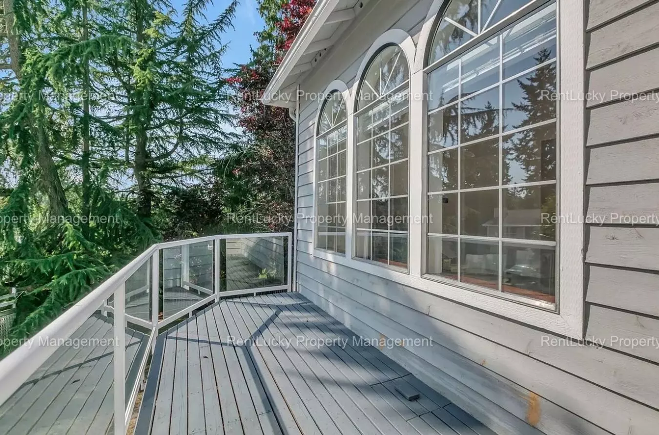 2610 South 355th Place, Federal Way, WA 98003 photo 2