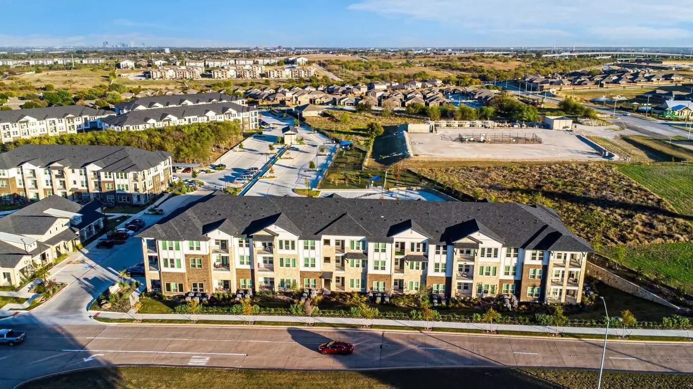 The Royalton At Chapel Creek photo 4