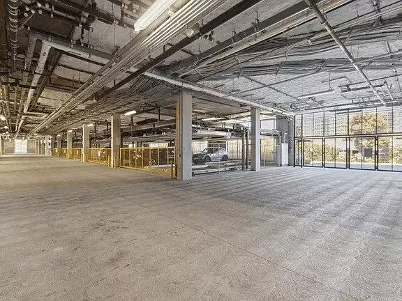 Experience Unparalleled Modern Living In This Exquisite, photo 4