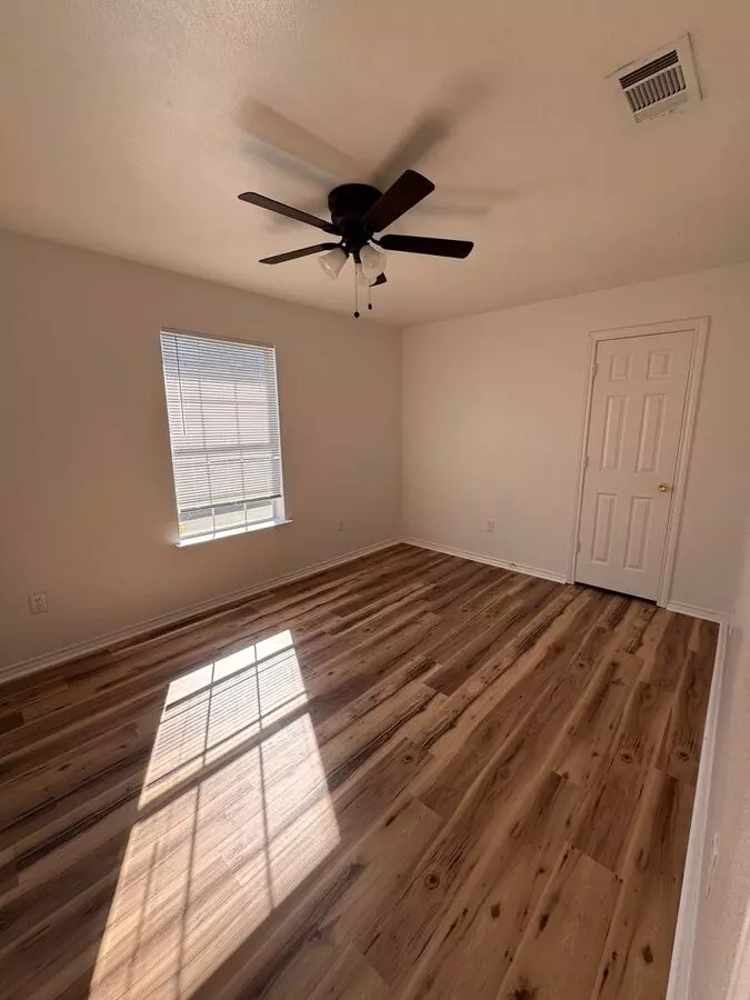 108 Mckinley Street, Garland, TX 75042 photo 3
