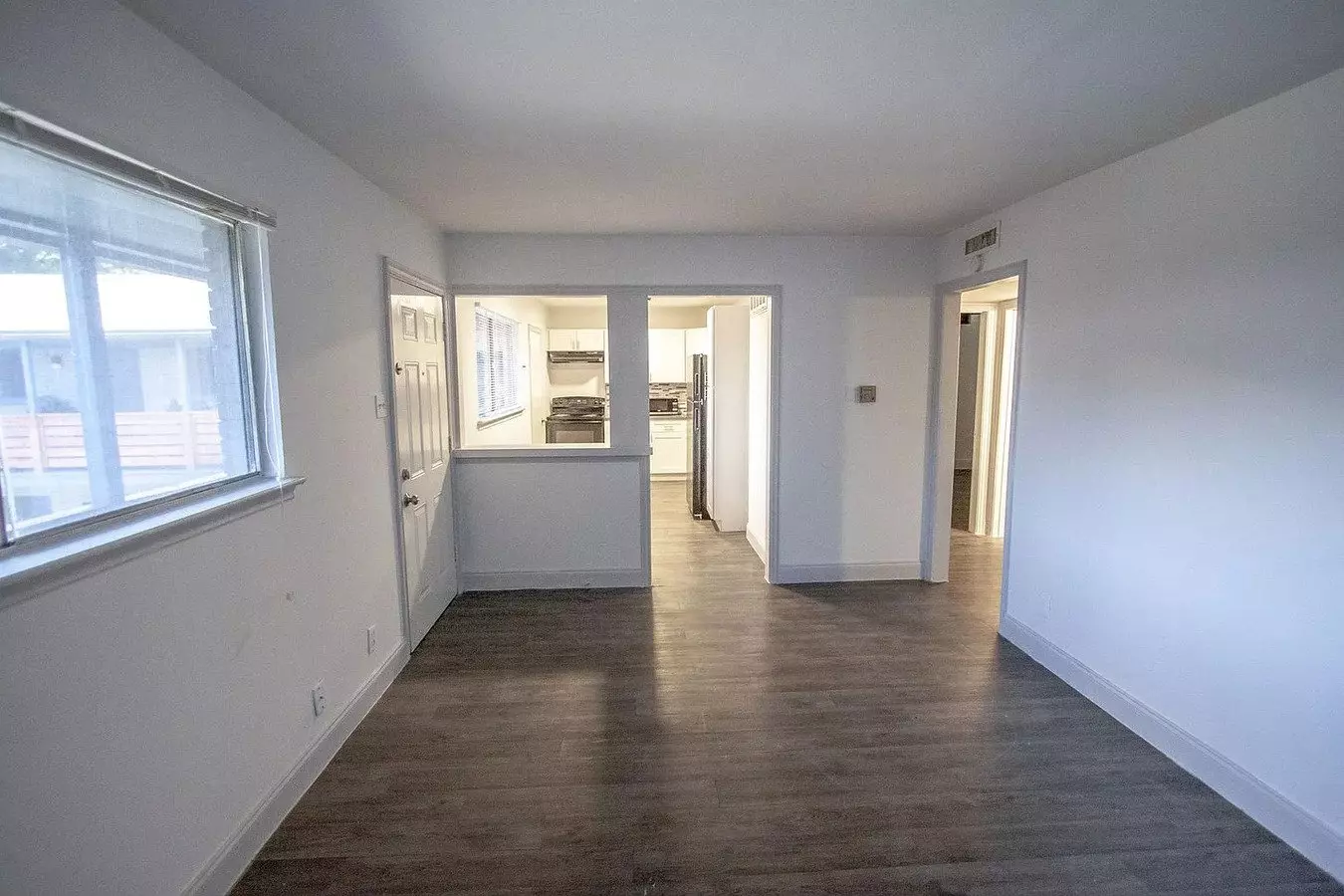 Hanover House Apartments photo 3