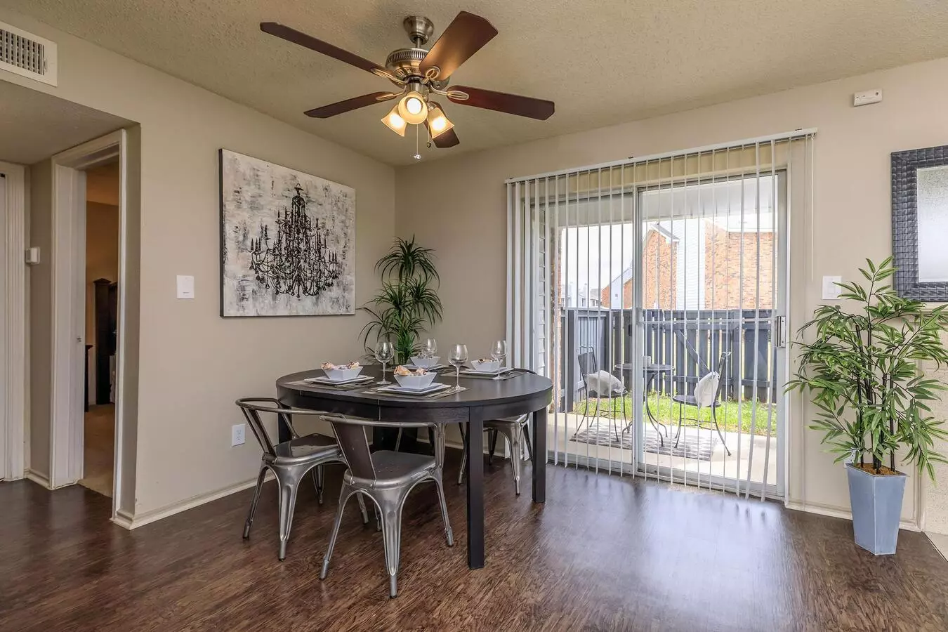 Nova Park Apartments photo 2
