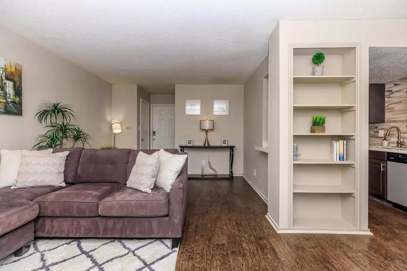 Nova Park Apartments photo 3