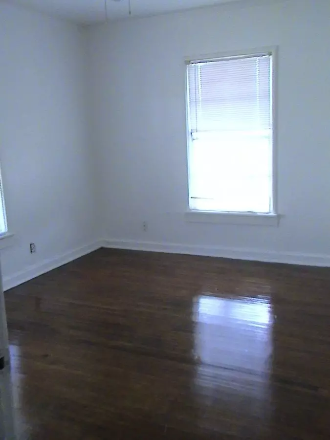 314 Southeast 13th Street, Grand Prairie, TX 75051 photo 3
