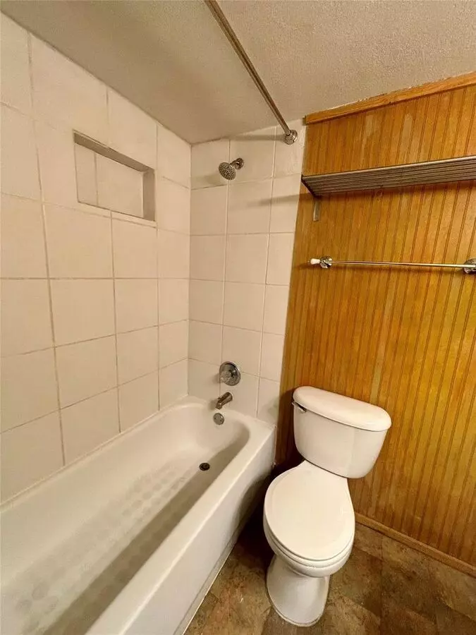 Lakeside Bungalows 1 photo 5