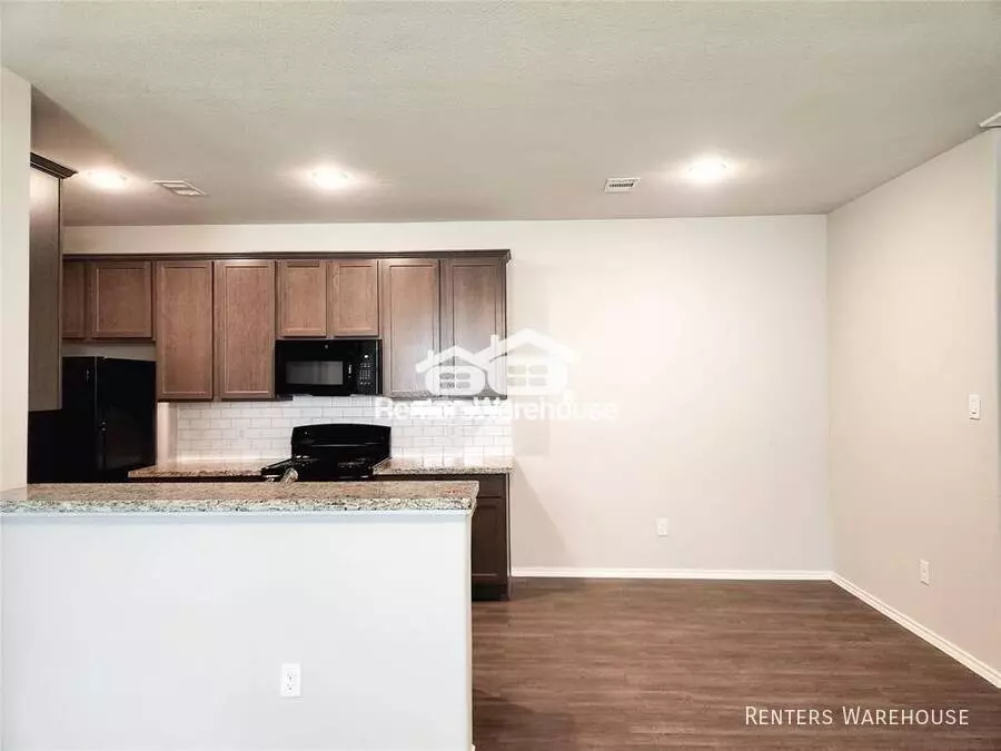 26471 Joy Village Dr Splendora, TX 77372 photo 4