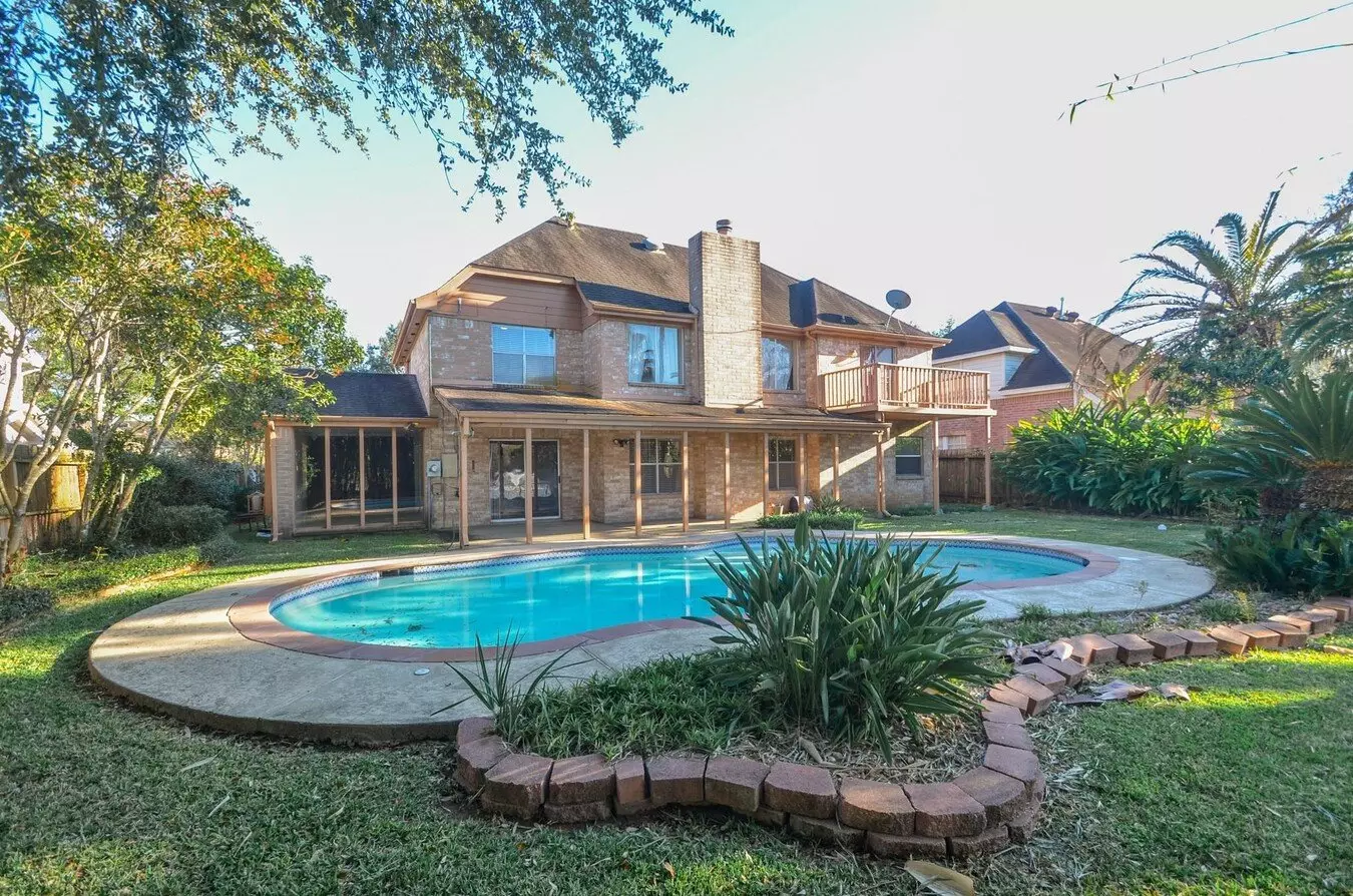 2926 Williams Grant Sugar Land, TX 77479 photo 2