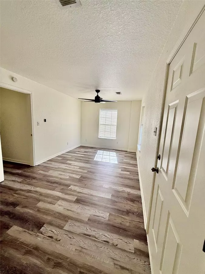 827 Algoa-Friendswood Rd Alvin, TX 77511 photo 4