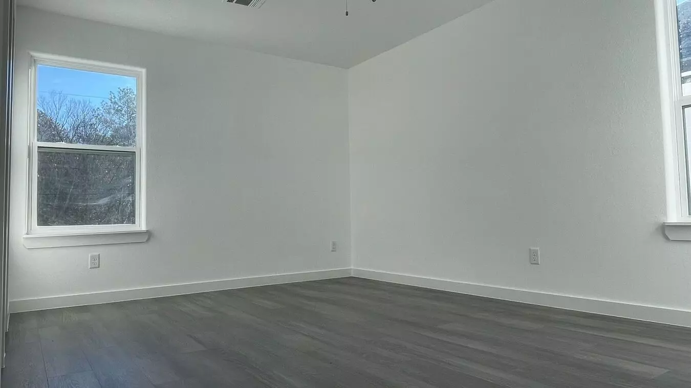 6011 Wedgefield St Houston, TX 77028 photo 3