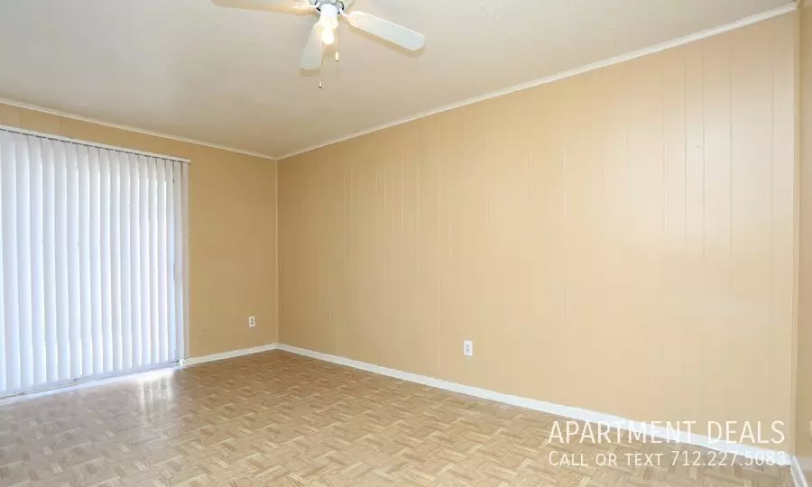 10007 Larkwood Drive, Houston, TX 77096 photo 4