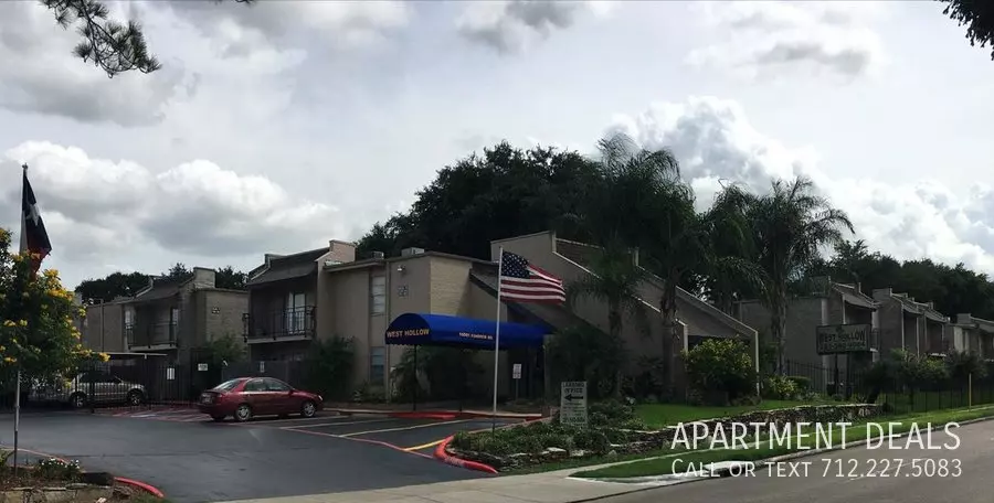 10007 Larkwood Drive, Houston, TX 77096 photo 5