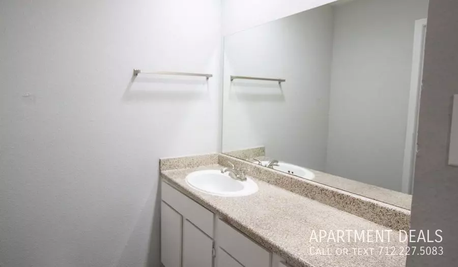 10033 Spice Lane, Houston, TX 77072 photo 5