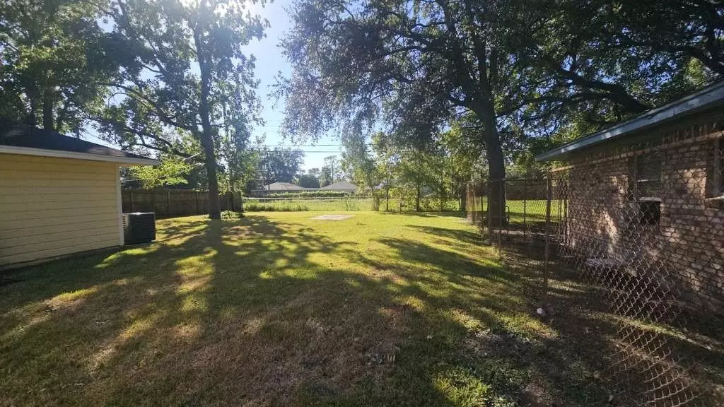 10101 Rebel Road, Houston, TX 77016 photo 5