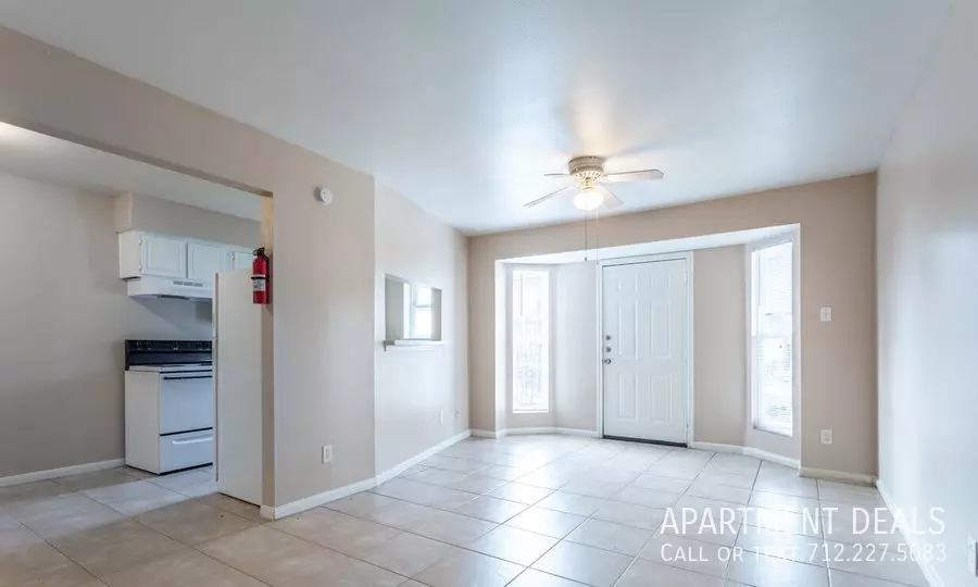 1016 South Wayside Drive, Houston, TX 77023 photo 3