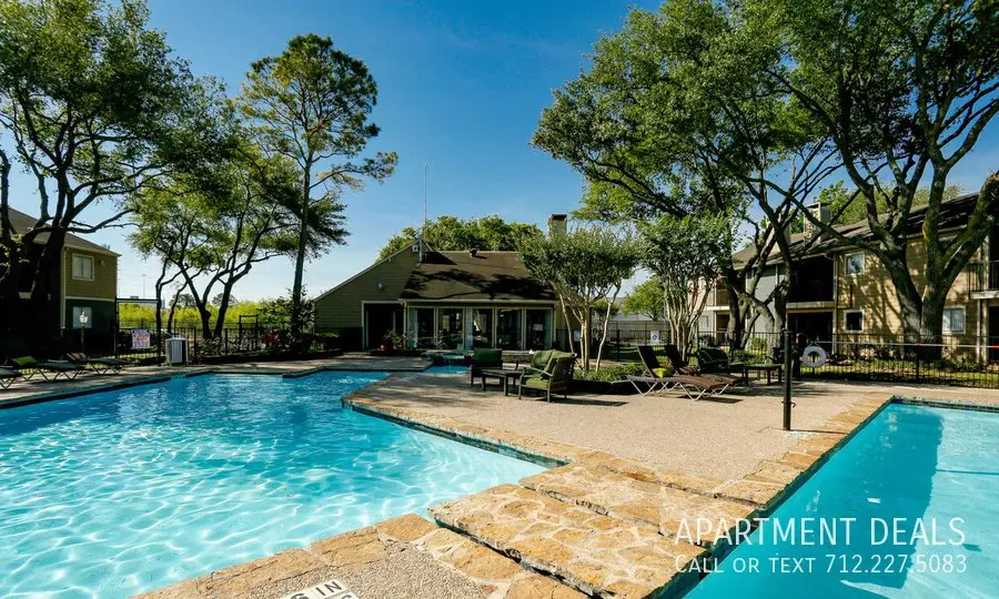10286 Forum West Drive, Houston, TX 77036 photo 4