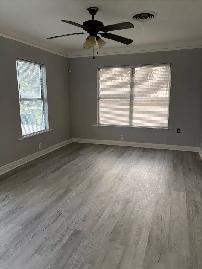 10523 Oswego Street, Houston, TX 77029 photo 2
