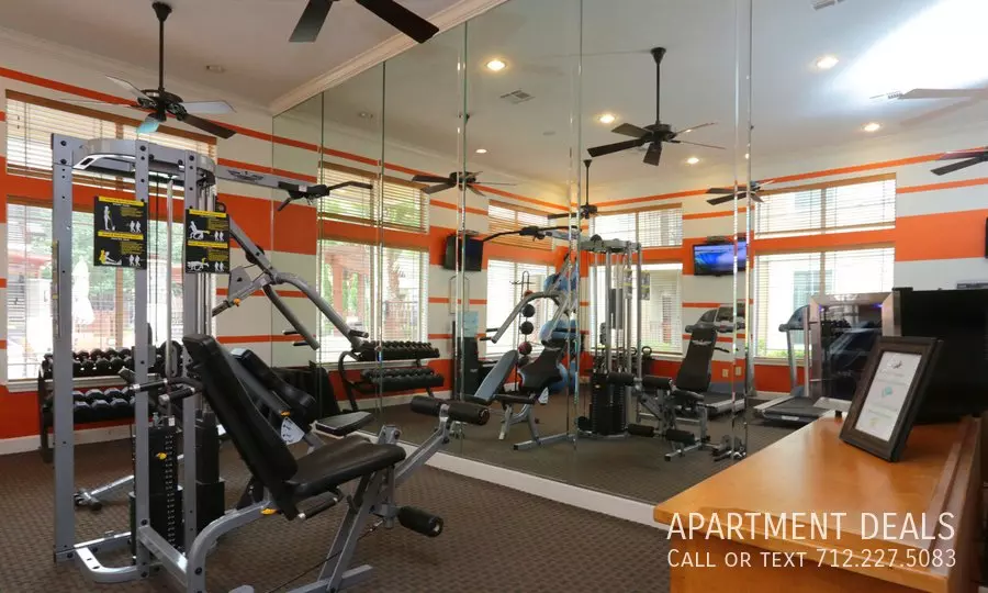 10581 Westpark Drive, Houston, TX 77042 photo 4