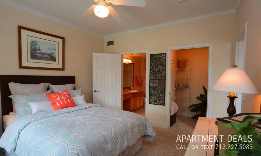 10581 Westpark Drive, Houston, TX 77042 photo 3