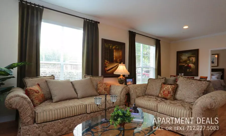 10581 Westpark Drive, Houston, TX 77042 photo 5