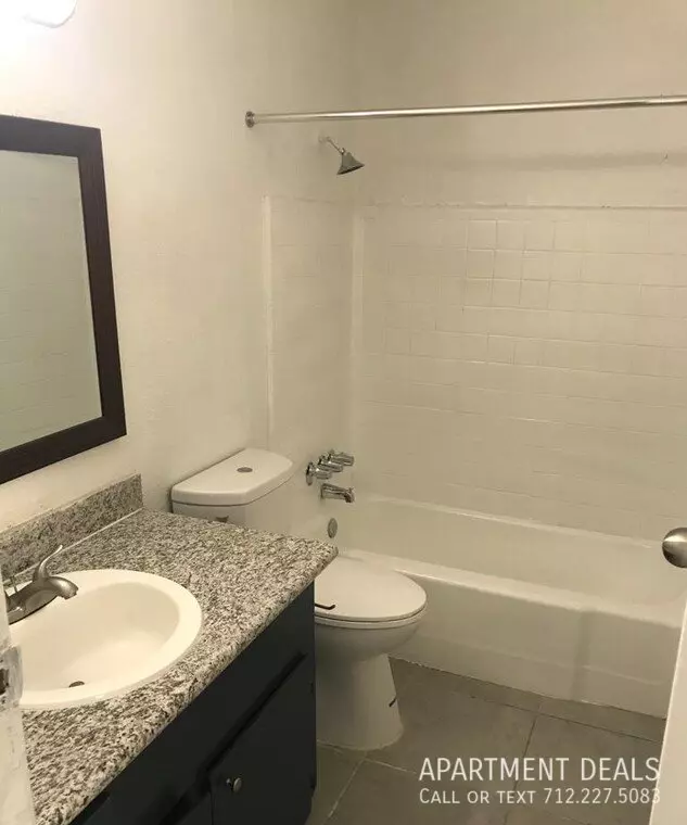 10606 South Post Oak Road, Houston, TX 77035 photo 3