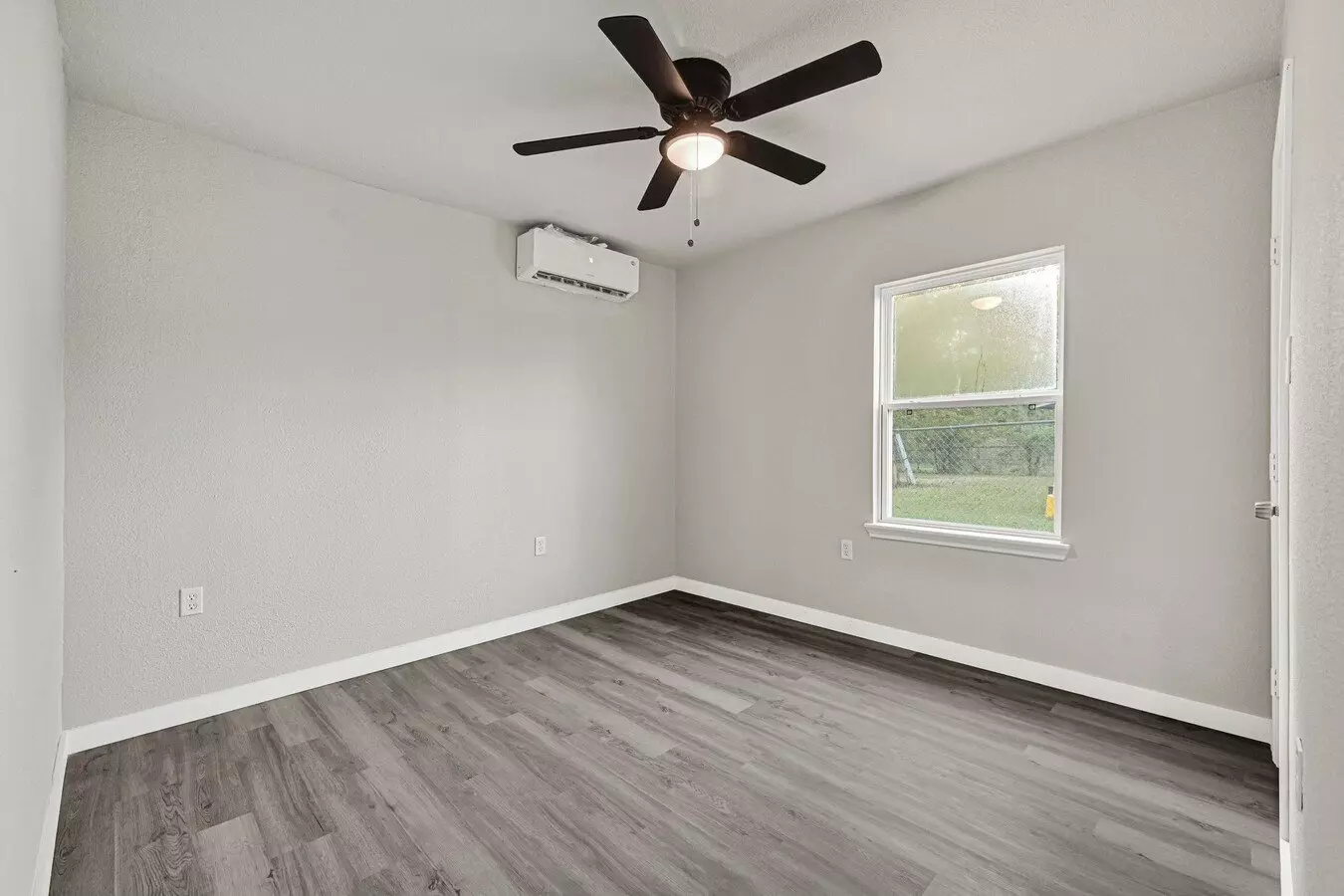 10609 Murr Way, Houston, TX 77048 photo 4
