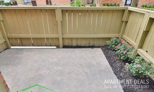10809 Greencreek Drive, Houston, TX 77070 photo 5