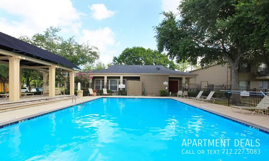 10887 Richmond Avenue, Houston, TX 77042 photo 3