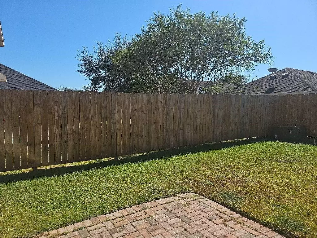 10902 Clear Villa Lane, Houston, TX 77034 photo 5
