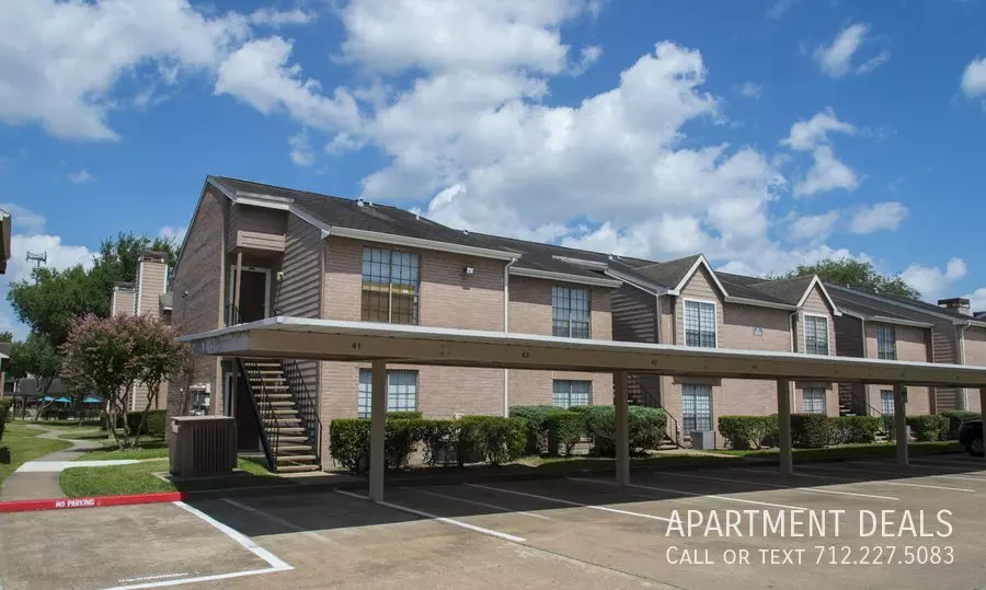 10921 Golden Sunshine Drive, Houston, TX 77064 photo 4