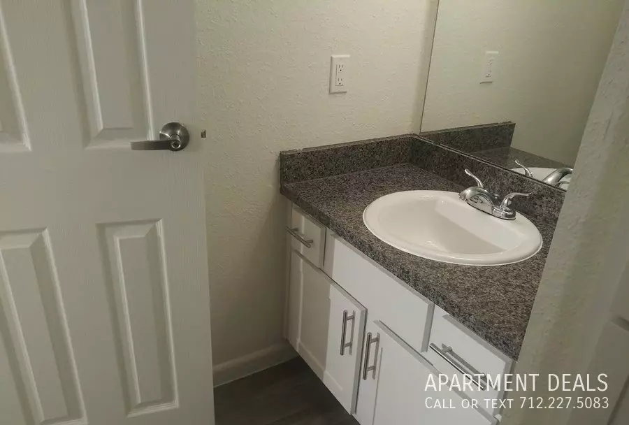 10925 Fondren Road, Houston, TX 77096 photo 4