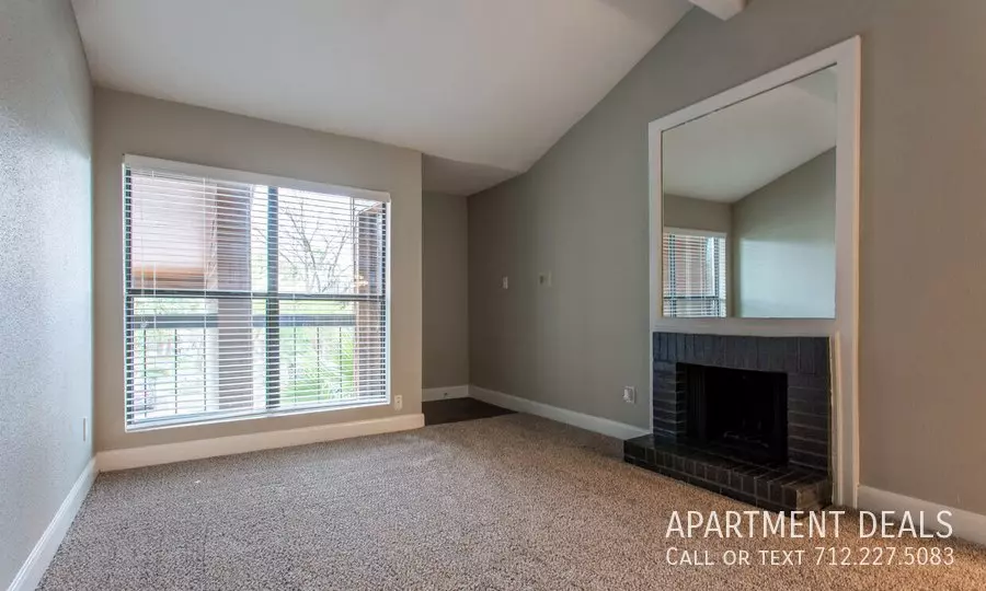 10931 Briar Forest Drive, Houston, TX 77042 photo 2