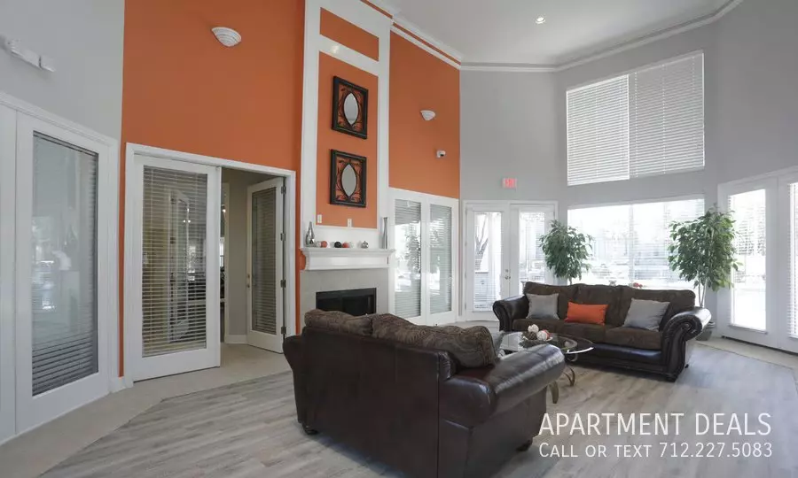 11 Clear Valley Drive, Houston, TX 77014 photo 2