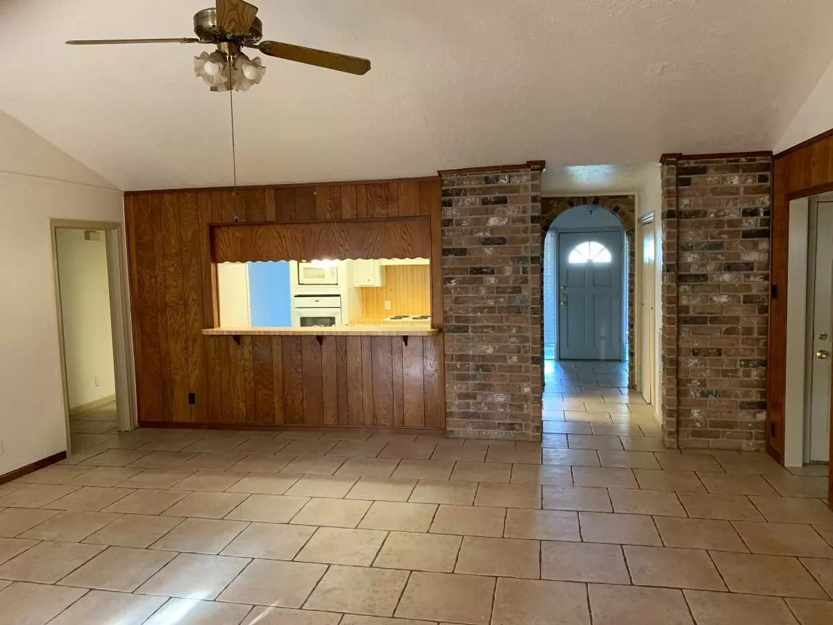 11230 Angelique Drive, Houston, TX 77065 photo 3