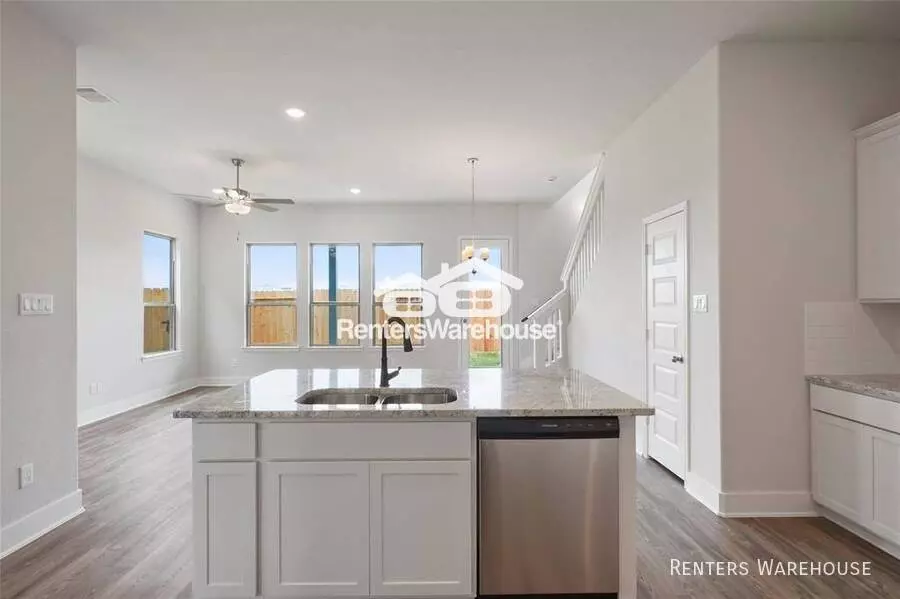 11409 Waterford Spring Trail, Houston, TX 77047 photo 4