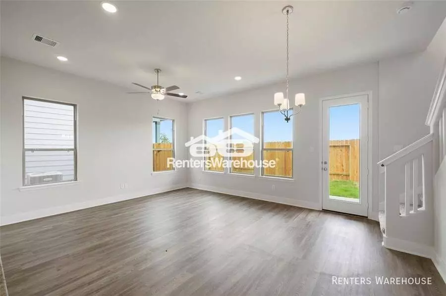 11409 Waterford Spring Trail, Houston, TX 77047 photo 5
