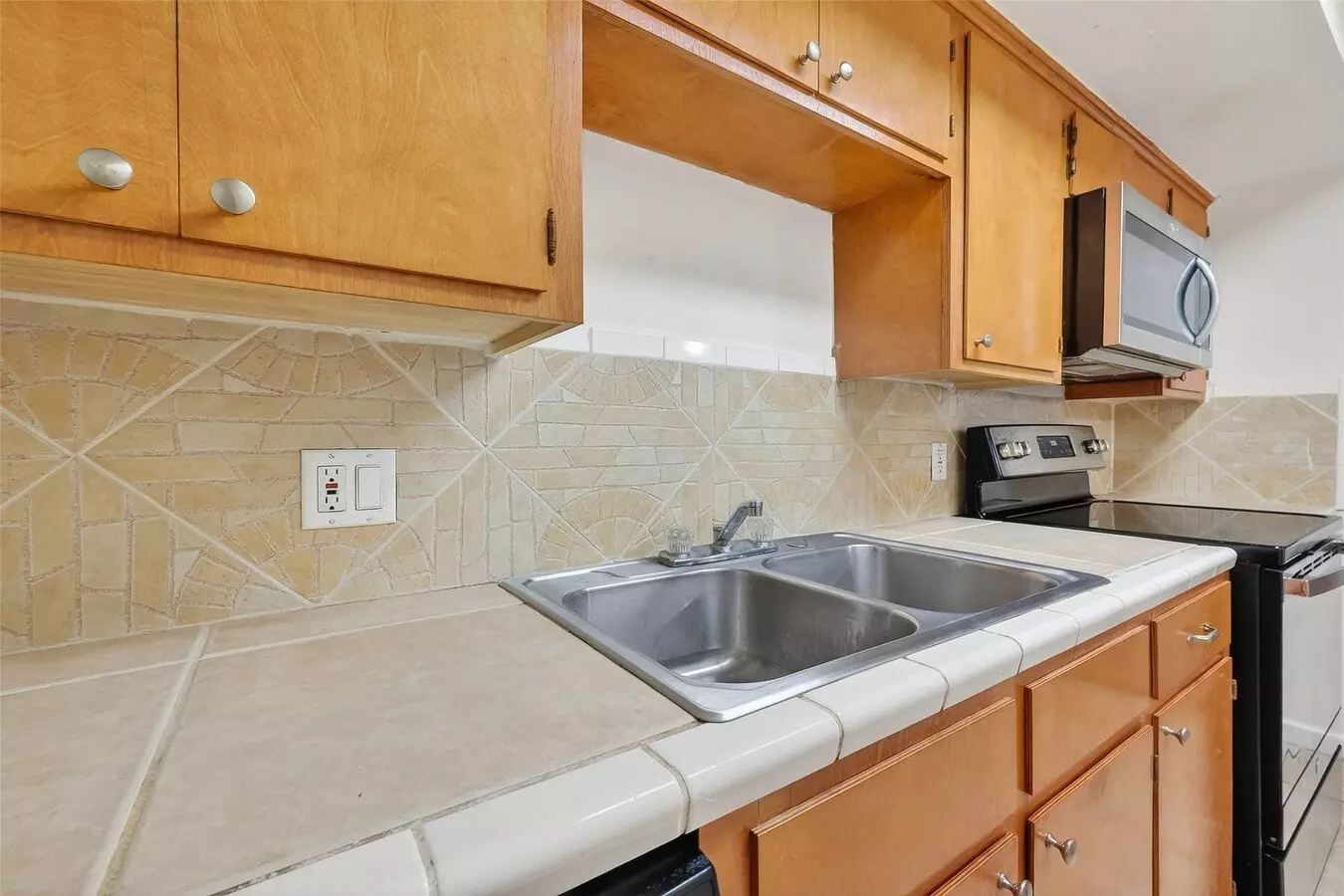 115 Aurora Street, Houston, TX 77008 photo 3