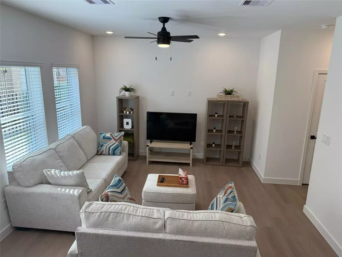 11621 Waldemar Drive, Houston, TX 77077 photo 3