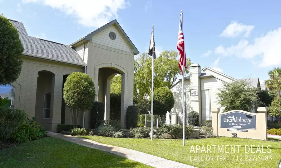 11661 Briar Forest Drive, Houston, TX 77077 photo 5