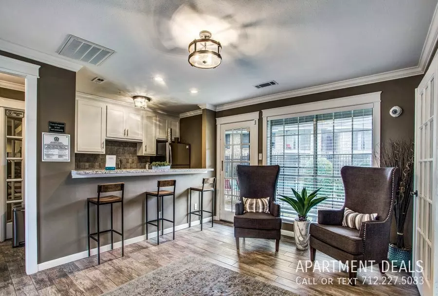 11723 Beamer Road, Houston, TX 77089 photo 2